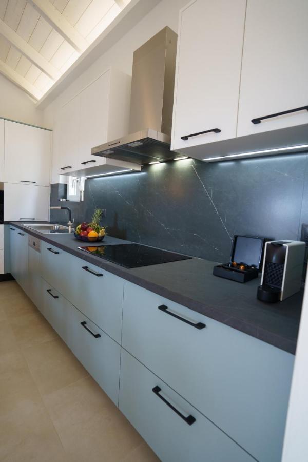 פרמיתיה Astrali Stone Villas מראה חיצוני תמונה