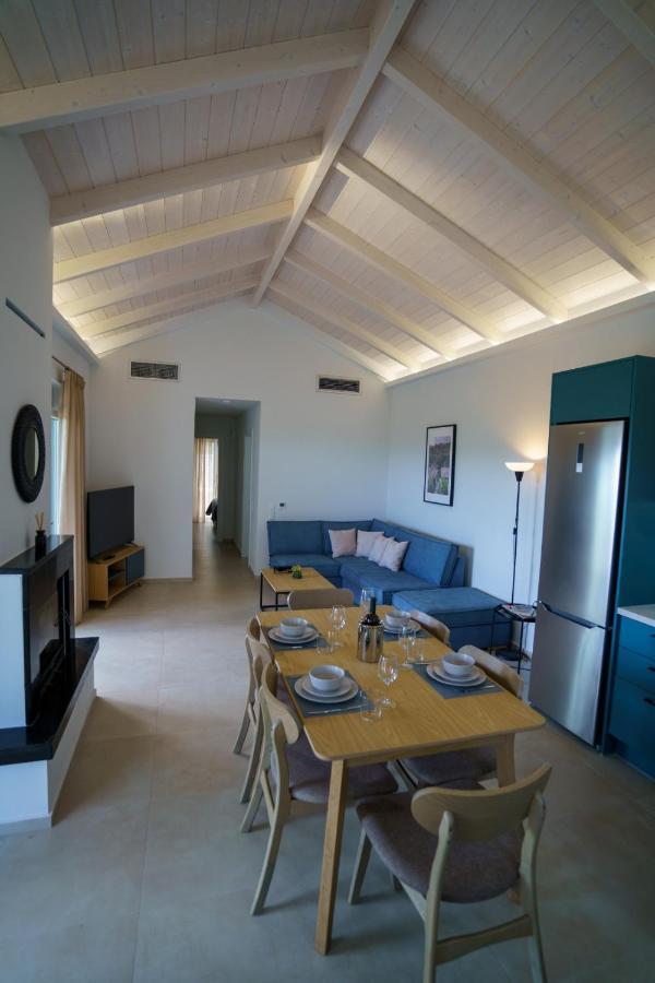 פרמיתיה Astrali Stone Villas מראה חיצוני תמונה