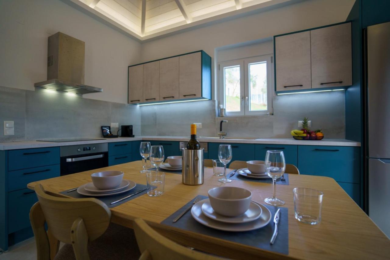 פרמיתיה Astrali Stone Villas מראה חיצוני תמונה